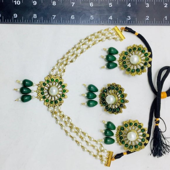 Green Stone and White Pearls Jewelry Set, Tribal Stones and Pearls Jewelry - Picture 9 of 9